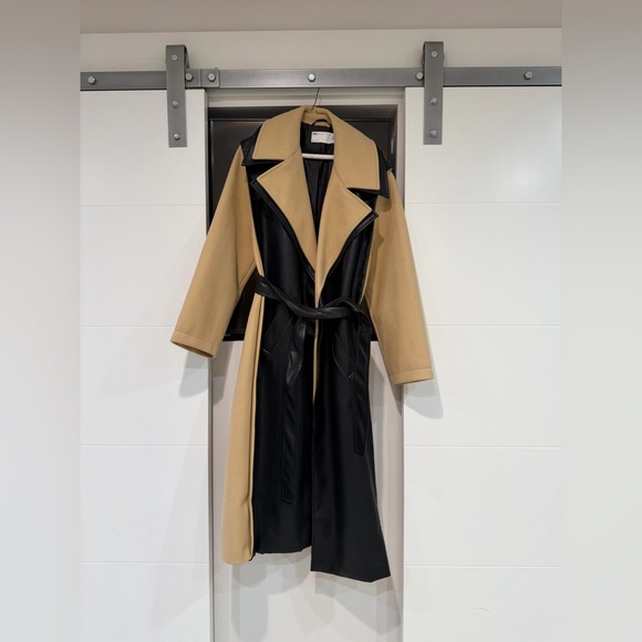 Topshop Jackets & Blazers - Topshop Black and Tan Women's Coat